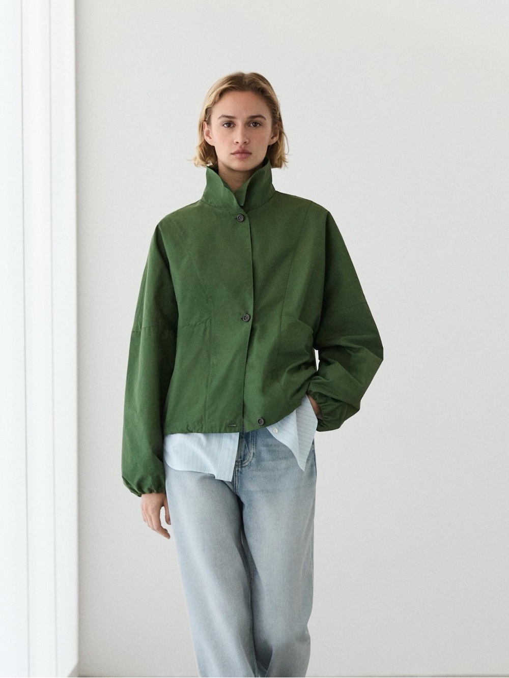 NWT MASSIMO DUTTI NEW WOMAN Bomber jacket with puff sleeves in GREEN